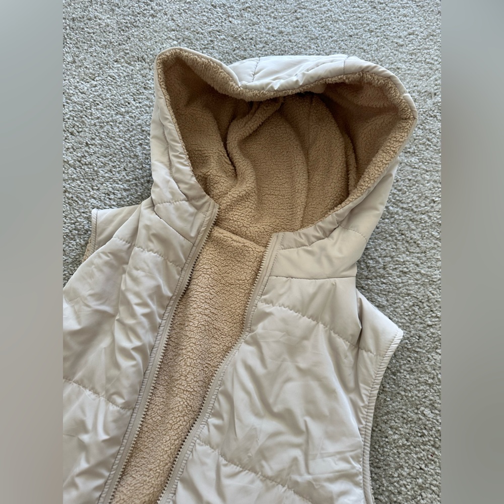 Long vest - Picture 3 of 3